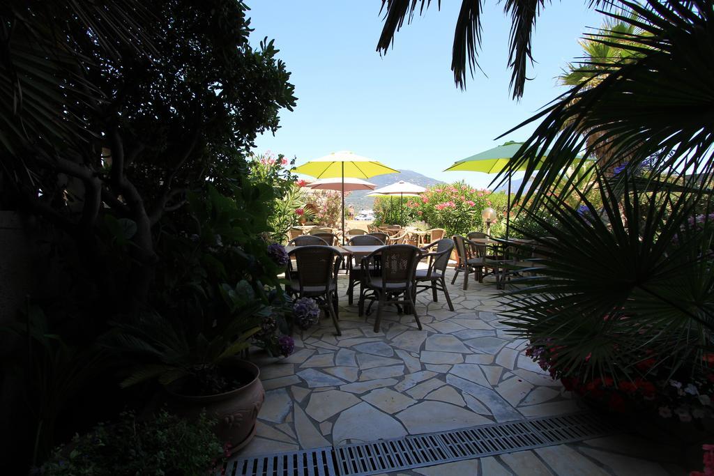 Hotel Beach Пропріано Екстер'єр фото
