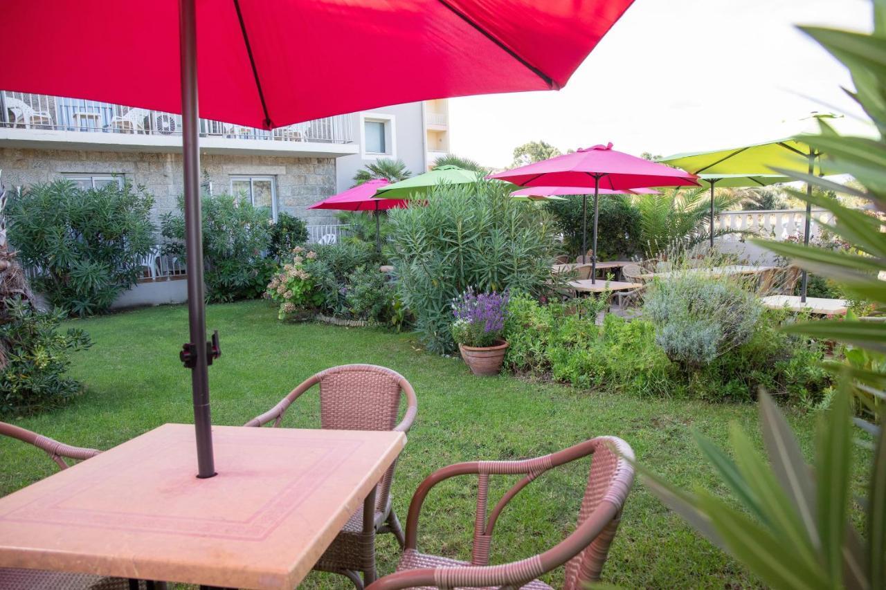 Hotel Beach Пропріано Екстер'єр фото